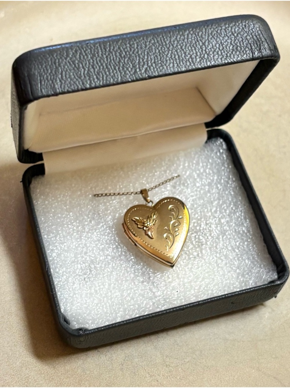 Vintage Black Hills 1/20 14K Gold Filled Heart Locket Necklace